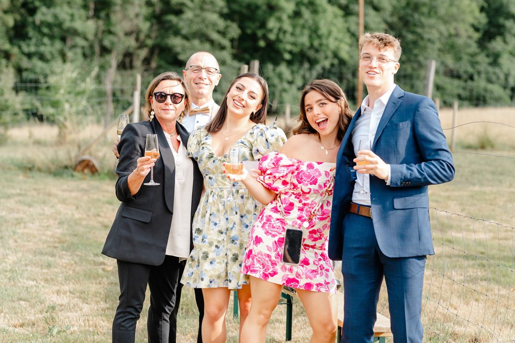 Sourires photo groupe mariage Sourires photo groupe mariage